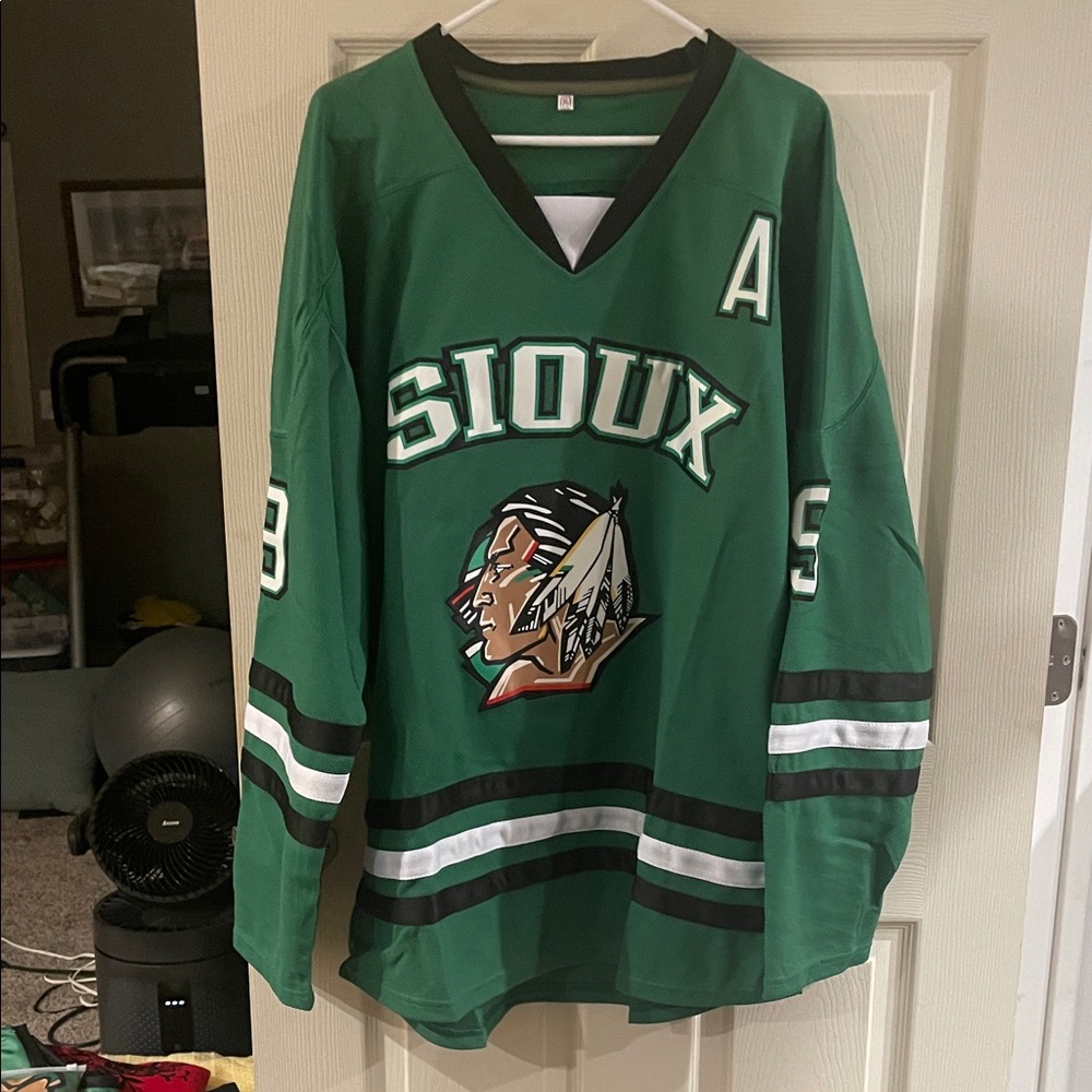 Green Sioux Men's Sweatshirt